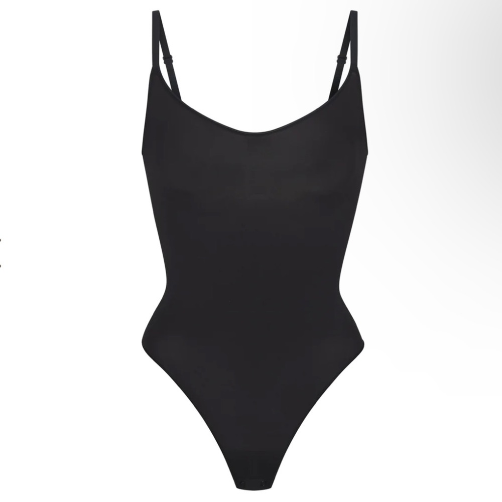 152. skims seamless sculpt thong bodysuit in onyx black size small nwot